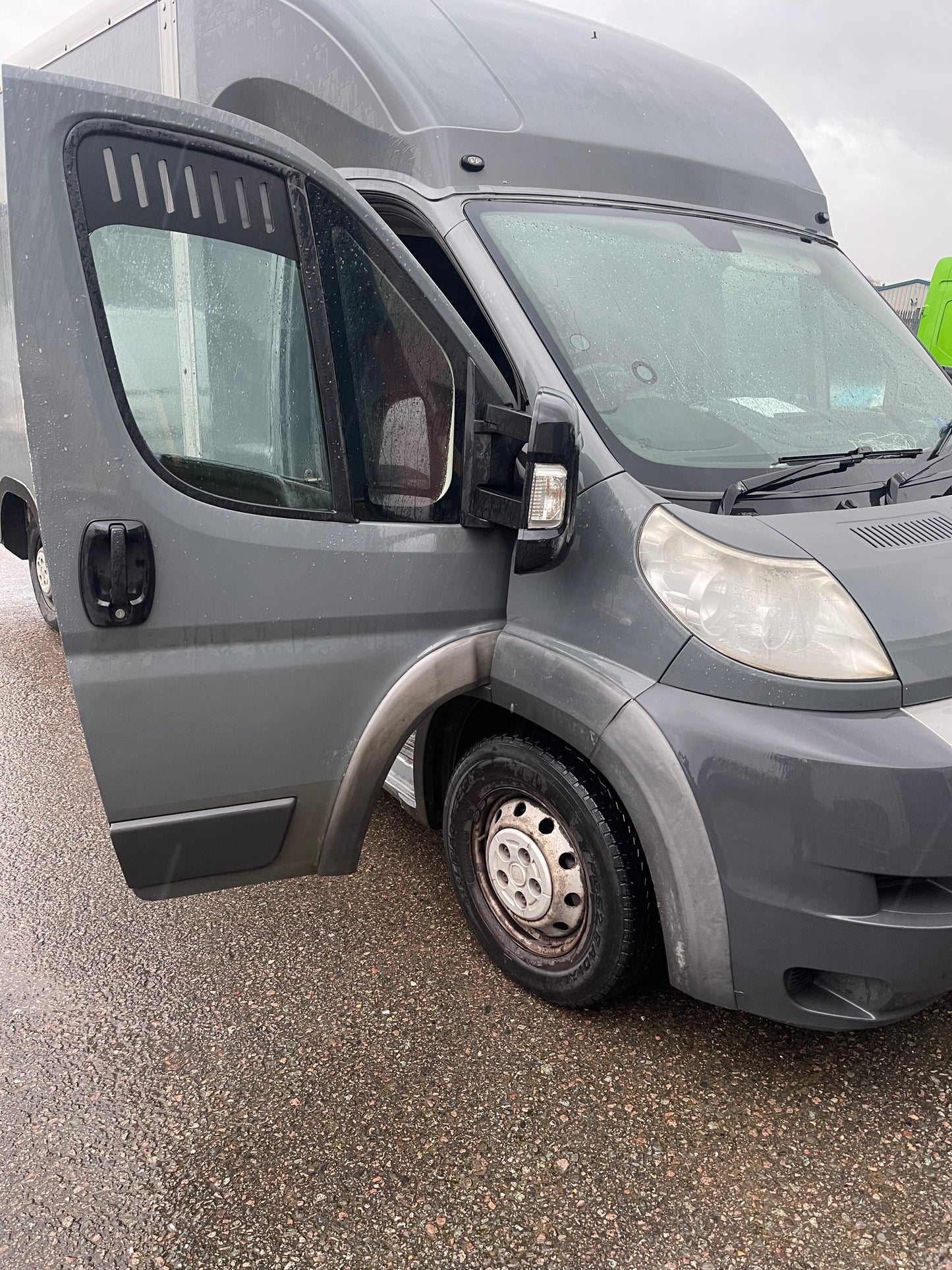 FIAT DUCATO 2006+ WINDOW BUG VENTS