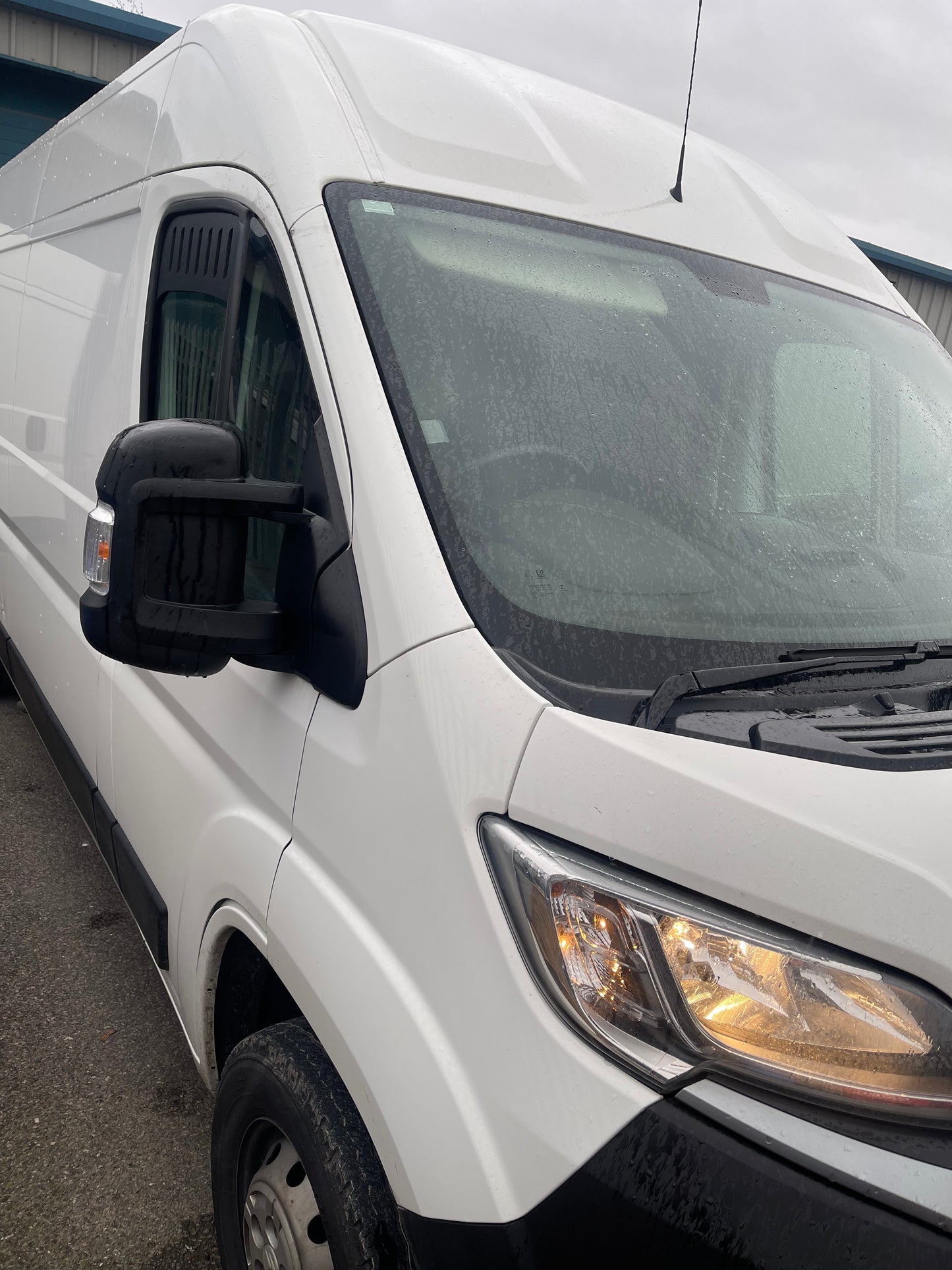 FIAT DUCATO 2006+ WINDOW BUG VENTS