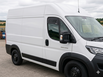 Fiat Ducato (2006-aujourd'hui) | Moustiquaires de fenêtre, grilles d'aération et grilles de sécurité