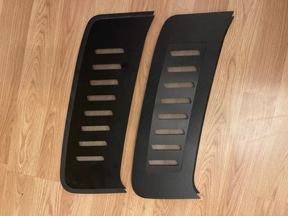 FORD TRANSIT 2000 TO 2006 MK6 WINDOW BUG VENTS